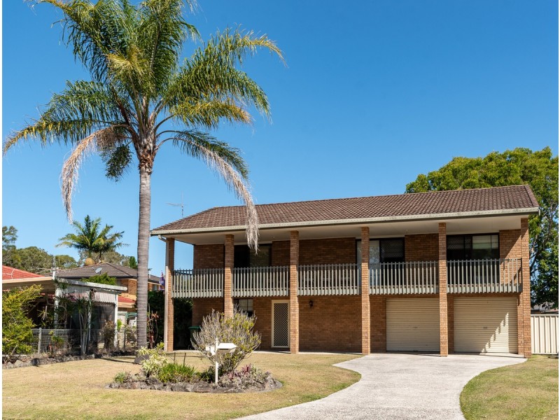 1 Ardisia Close, Yamba NSW 2464