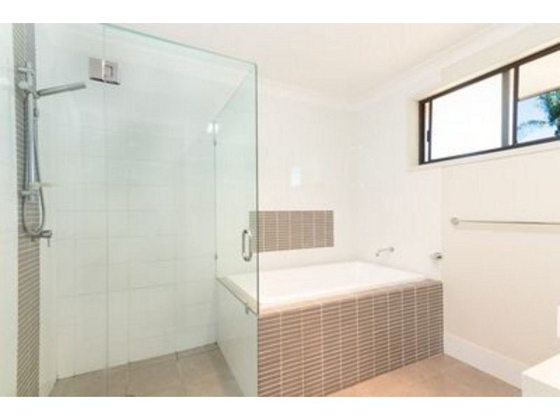 1 Ardisia Close, Yamba NSW 2464