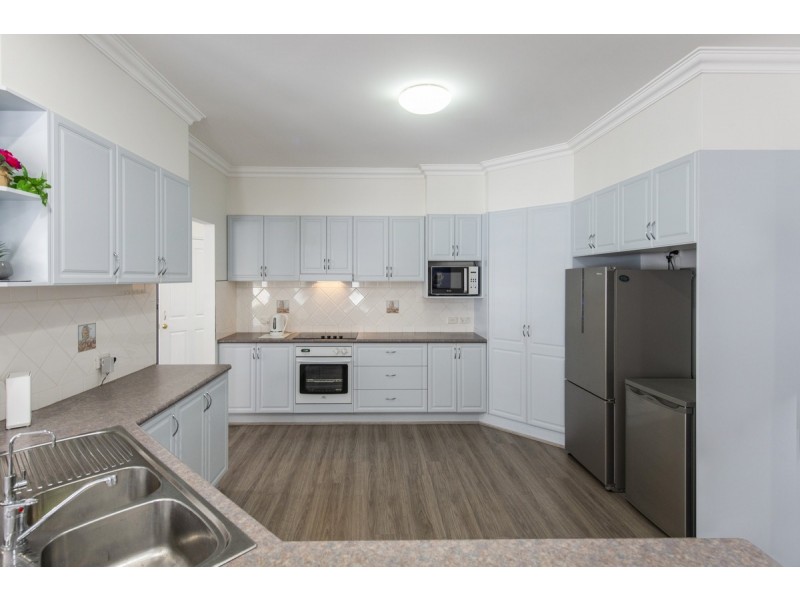 16 Admiralty Court, Yamba NSW 2464