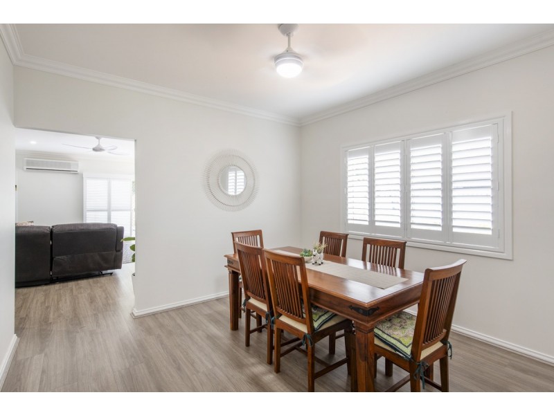 16 Admiralty Court, Yamba NSW 2464
