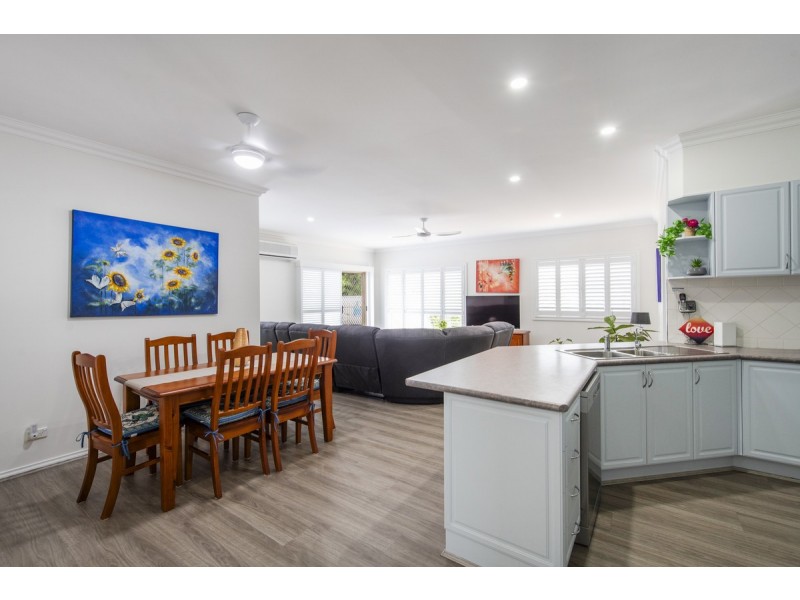 16 Admiralty Court, Yamba NSW 2464