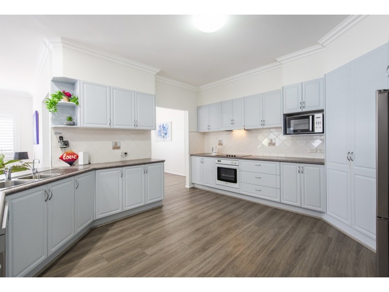 16 Admiralty Court, Yamba NSW 2464