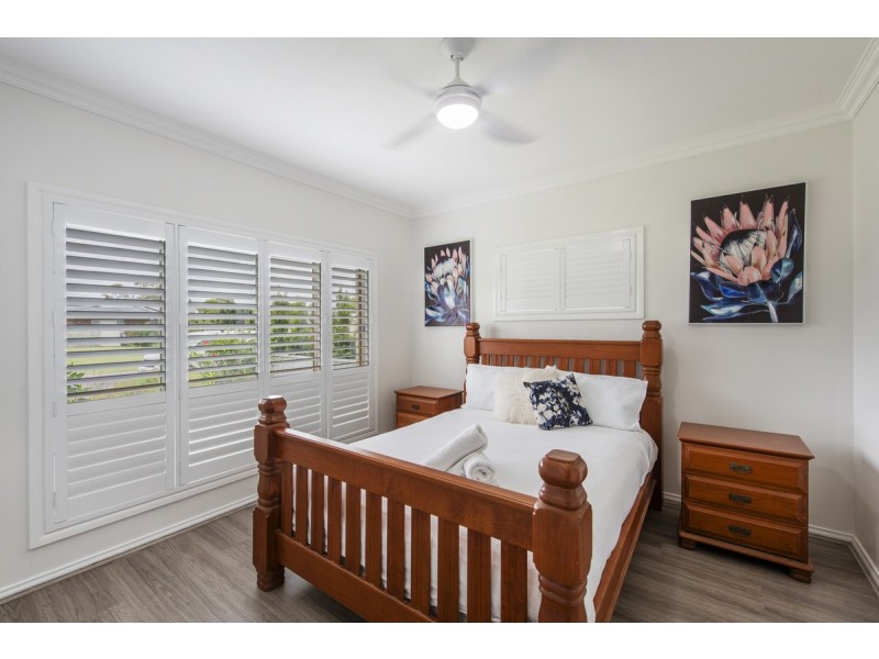 16 Admiralty Court, Yamba NSW 2464