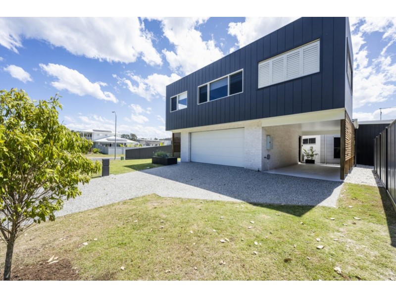 39 Witonga Drive, Yamba NSW 2464