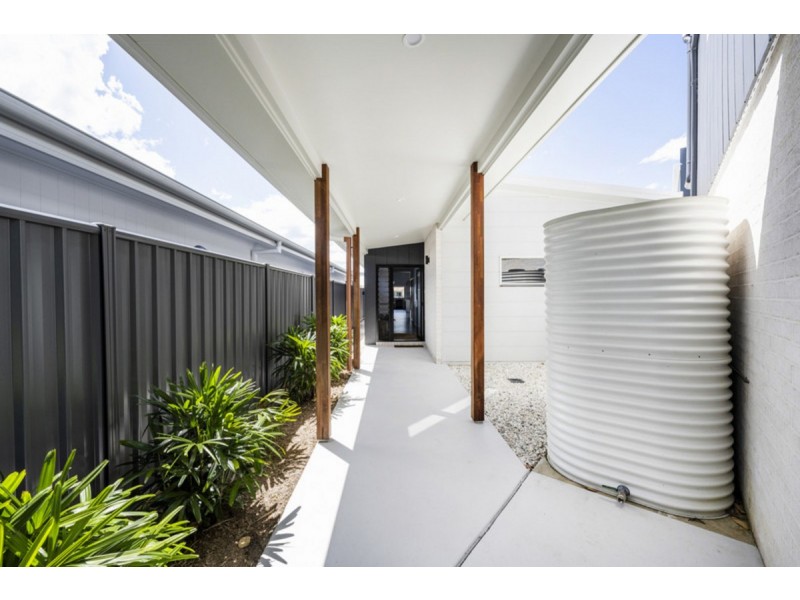 39 Witonga Drive, Yamba NSW 2464