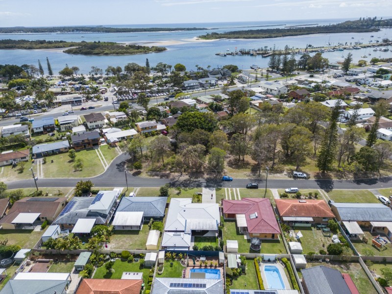 16 Coonawarra Court, Yamba NSW 2464