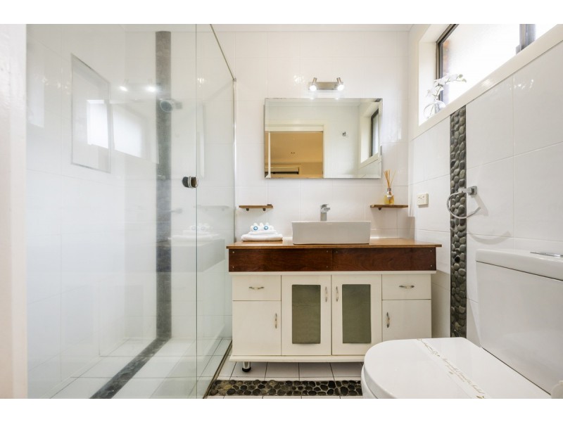 16 Coonawarra Court, Yamba NSW 2464