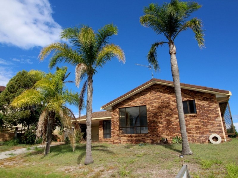 7 The Anchorage, Yamba NSW 2464