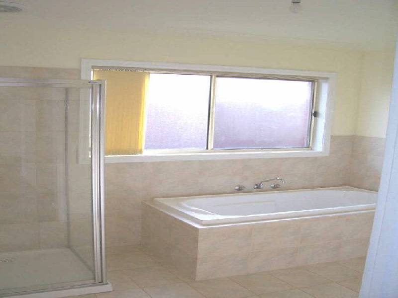 89 Hamilton Hume Parade, Craigieburn VIC 3064