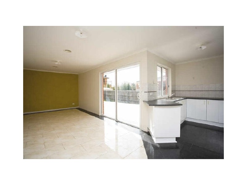 1 Mekong Place, Roxburgh Park VIC 3064