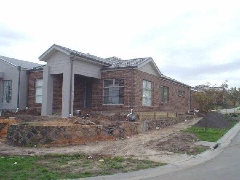 16 Hoxton Crescent, Craigieburn VIC 3064