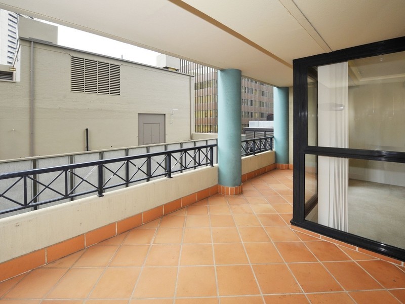 1702/5 Hosking Place, Sydney NSW 2000