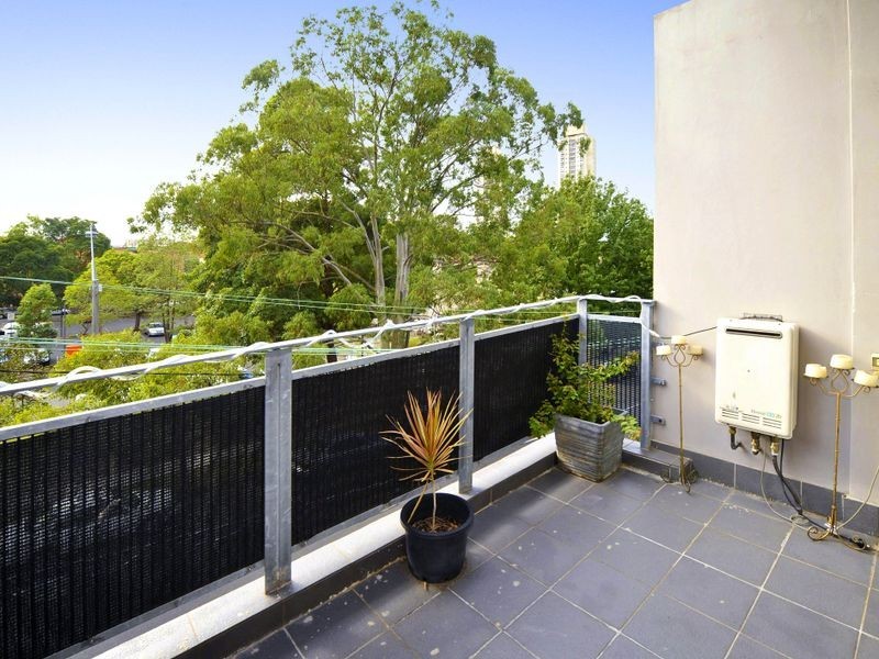 11/137 – 141 Regent Street, Redfern NSW 2016