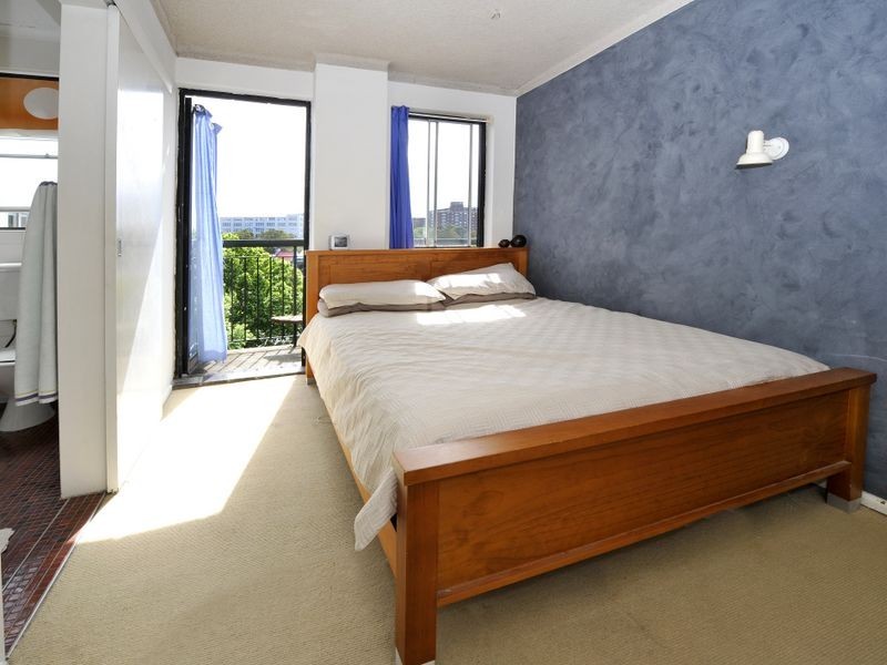 64/679 Bourke Street, Surry Hills NSW 2010