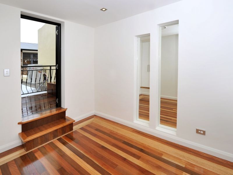 30 Denham Street, Surry Hills NSW 2010