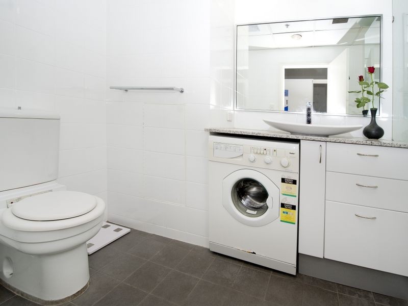 215/88 Dowling Street, Woolloomooloo NSW 2011