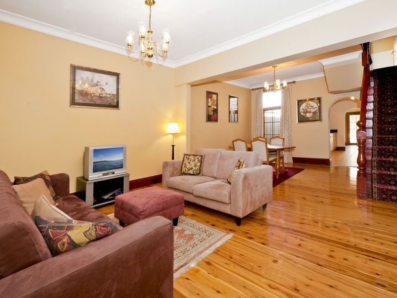 422 Riley Street, Surry Hills NSW 2010