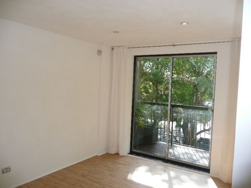 13/679 Bourke Street, Surry Hills NSW 2010