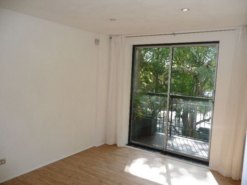 13/679 Bourke Street, Surry Hills NSW 2010