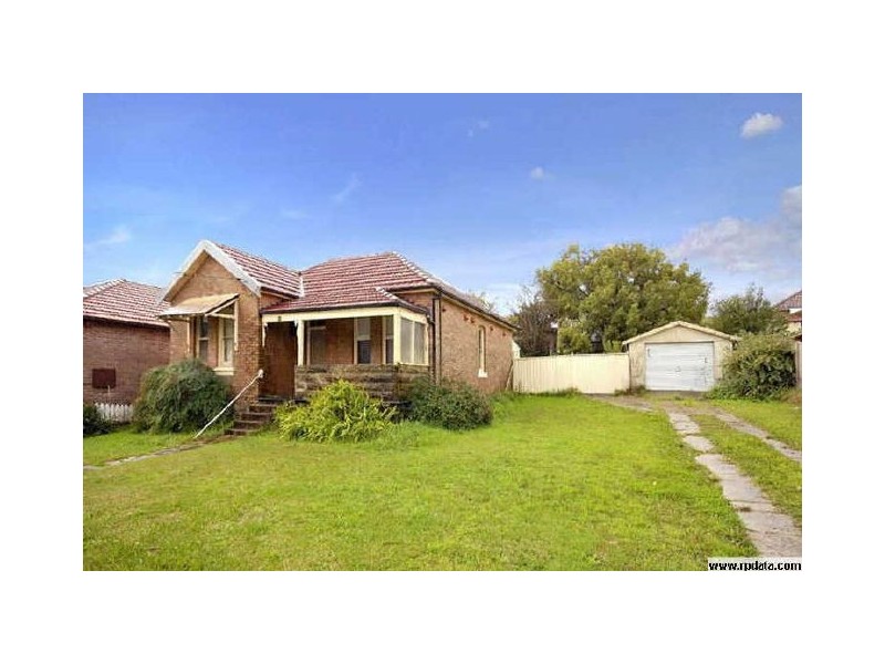 6 Lloyd Street, Bexley NSW 2207