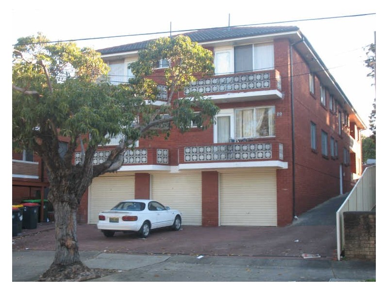 8/20 Colin Street, Lakemba NSW 2195