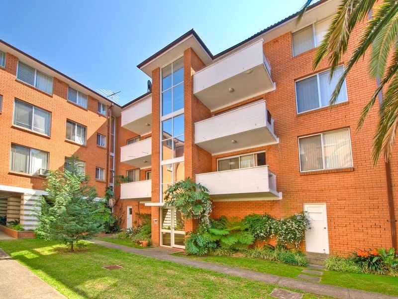 32/24 Fairmount Street, Lakemba NSW 2195