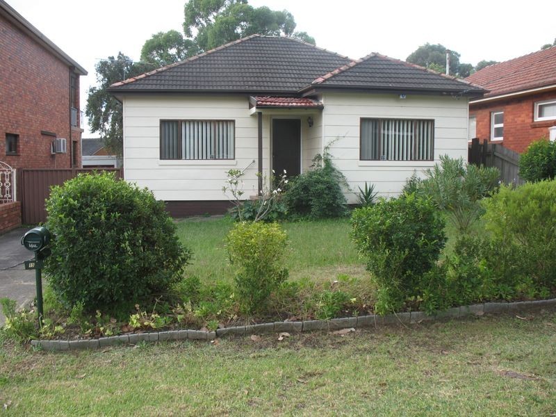 15 Chiswick, Greenacre NSW 2190