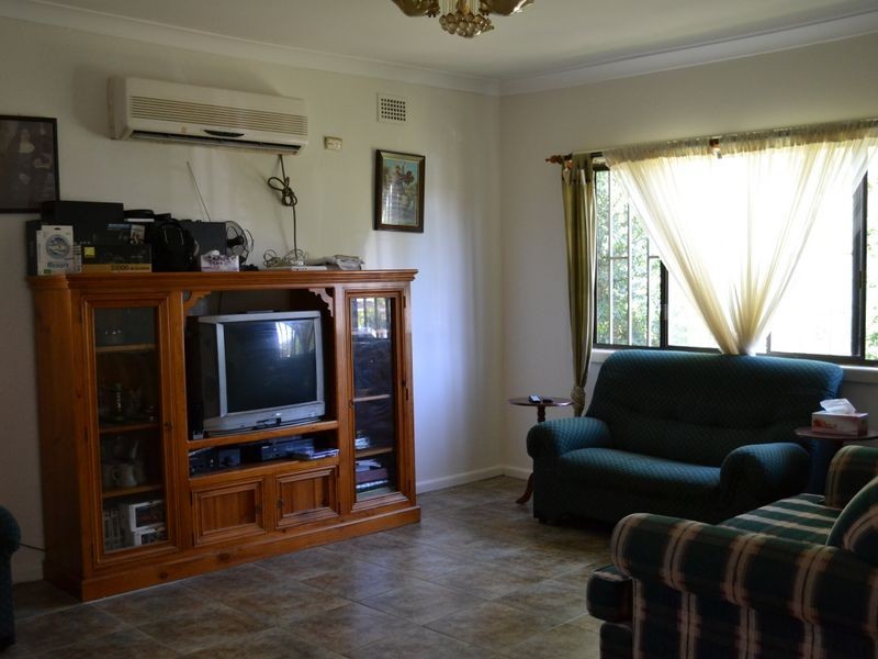 3 Banksia Road, Greenacre NSW 2190