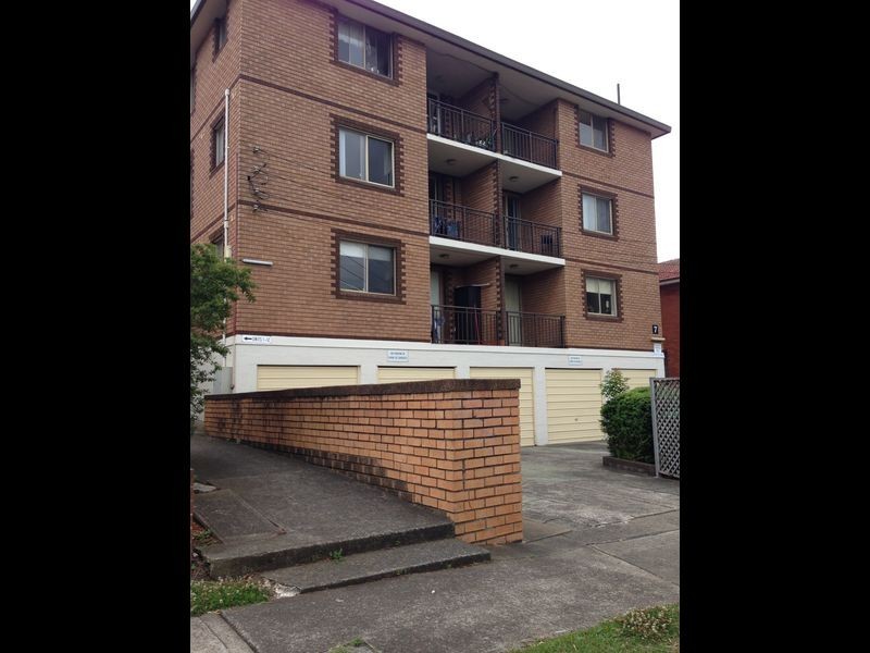 11/7 Myers street, Roselands NSW 2196