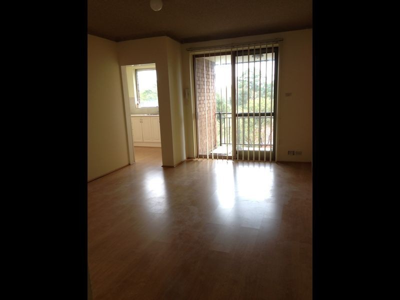 11/7 Myers street, Roselands NSW 2196