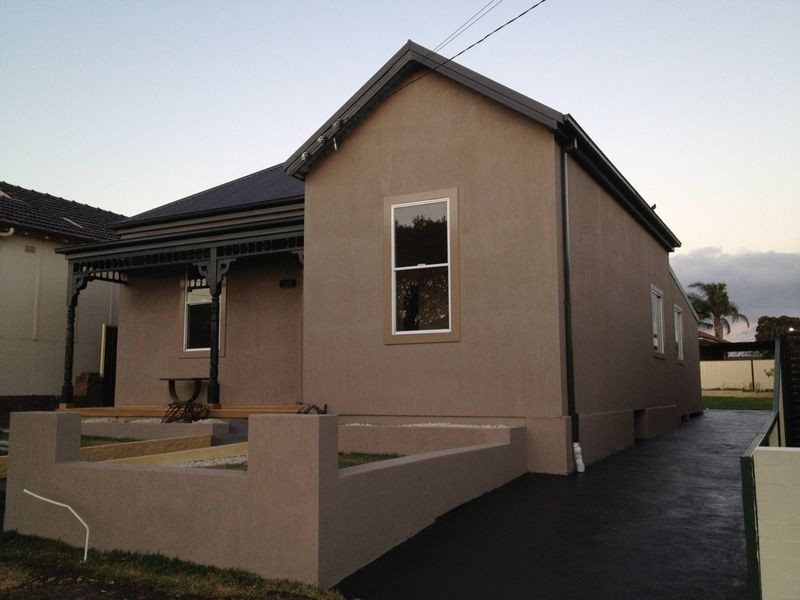 14 Flora Street, Roselands NSW 2196