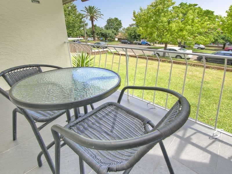 2/58 The Broadway, Punchbowl NSW 2196