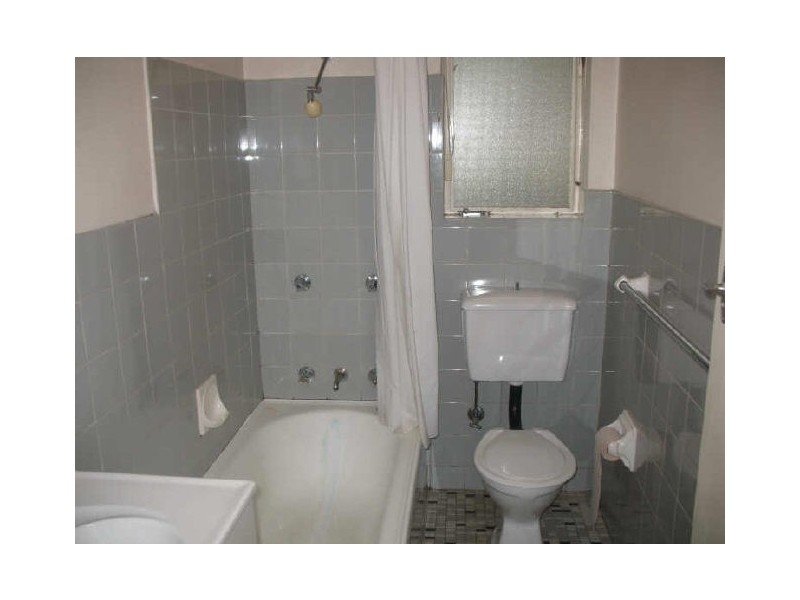 1/297 King Georges Road, Roselands NSW 2196