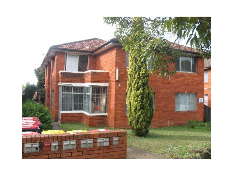 10/5 Fairmount Street, Lakemba NSW 2195