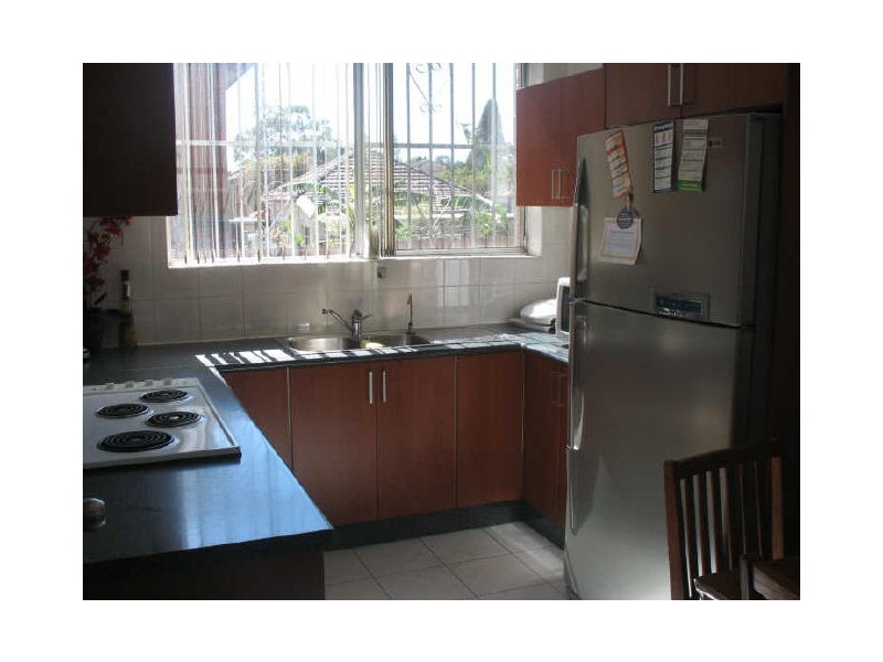 3/4 Holland Place, Lakemba NSW 2195