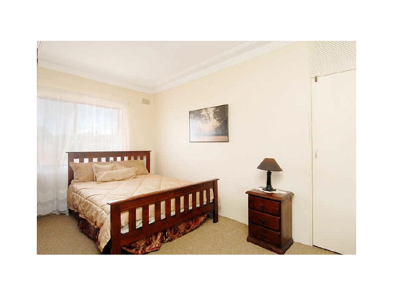 8/20 Benaroon Road, Lakemba NSW 2195