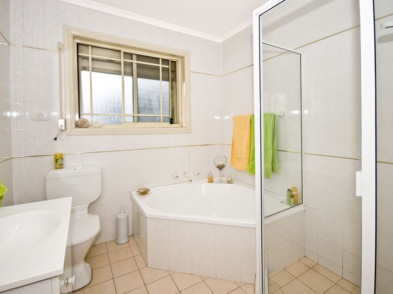 2/24 Nicoll Street, Roselands NSW 2196