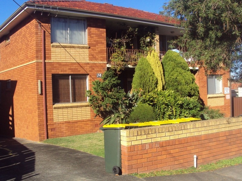 3/74 Phillip St, Roselands NSW 2196