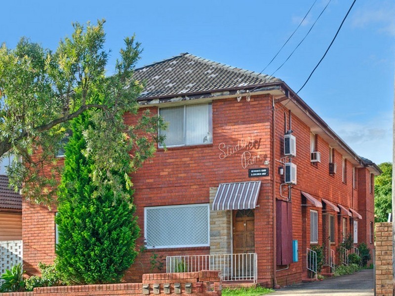 4/64 Taylor Street, Lakemba NSW 2195