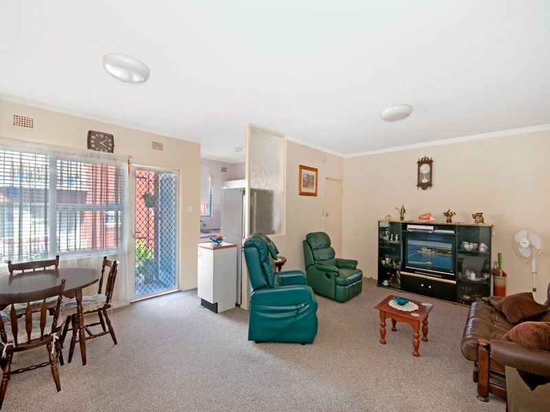 9/13 Phillip Street, Roselands NSW 2196
