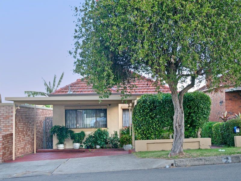 2 Grace Ave, Lakemba NSW 2195