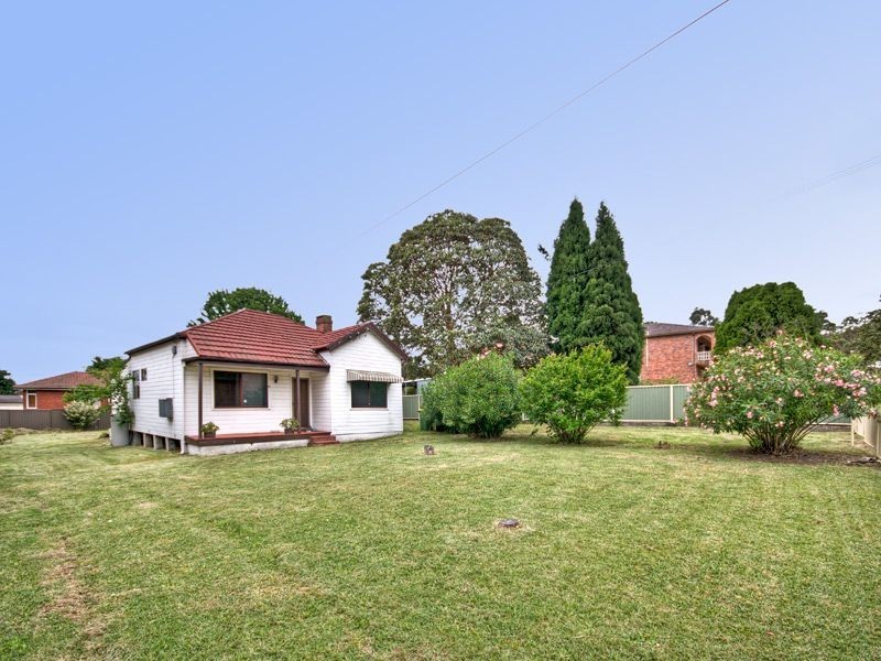 23 Chiswick Road, Greenacre NSW 2190