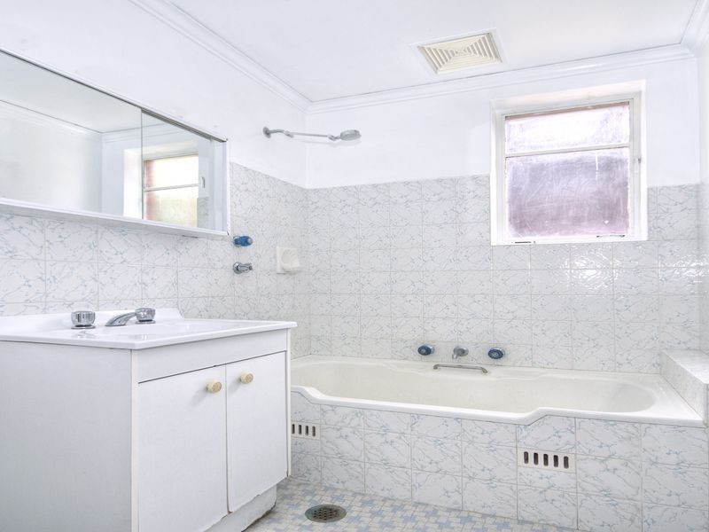 2/26 Macdonald Street, Lakemba NSW 2195