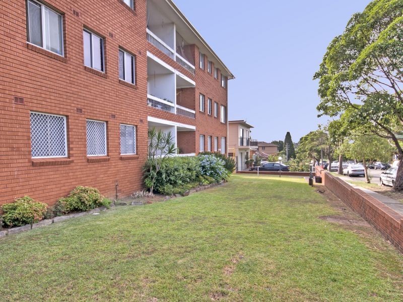 1/54 Fairmount Street, Lakemba NSW 2195