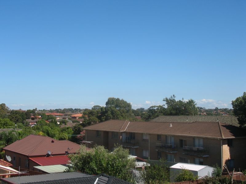 10/4 Garrong Road, Lakemba NSW 2195