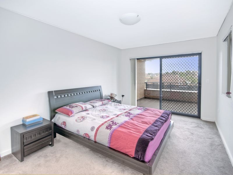 3/49-51 Old Kent Road, Greenacre NSW 2190