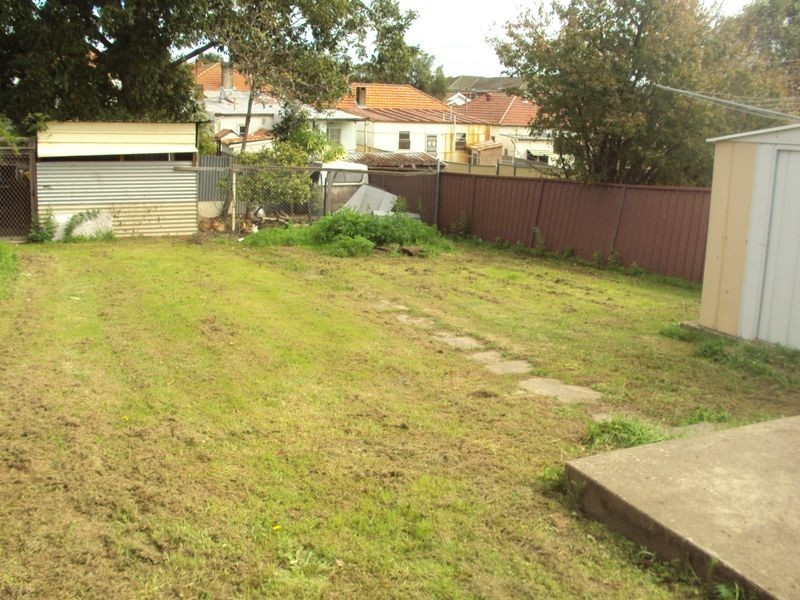 39 Taylor Street, Lakemba NSW 2195