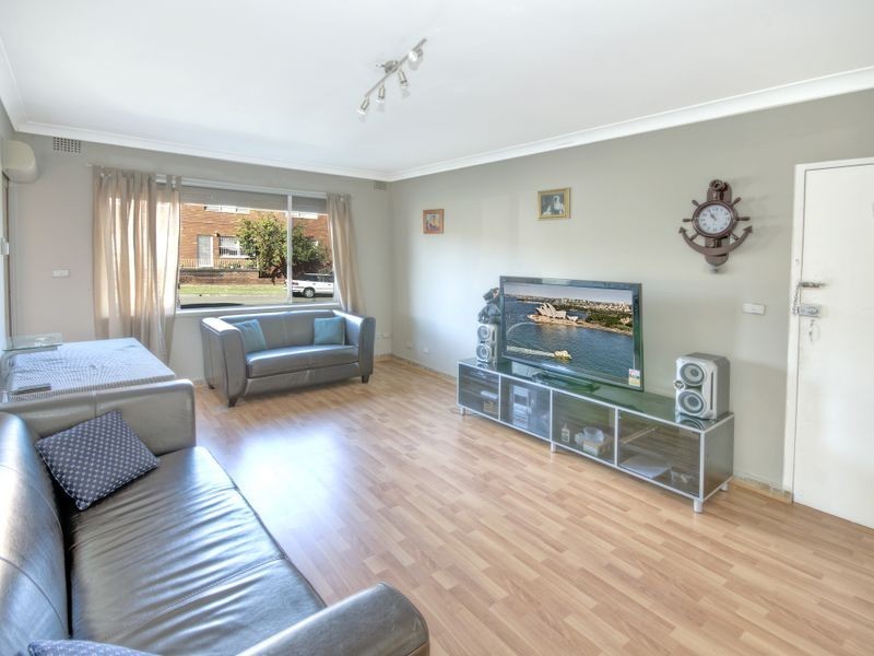 2/52 Shadforth Street, Wiley Park NSW 2195