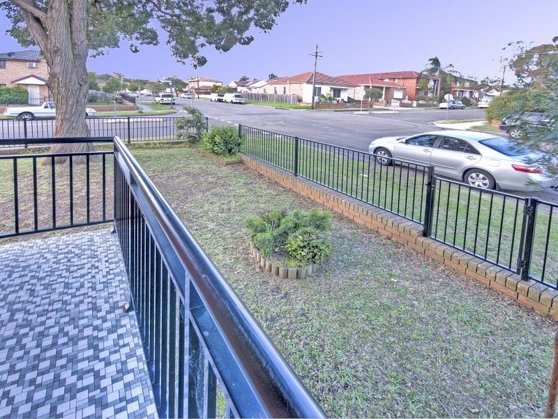 2/52 Shadforth Street, Wiley Park NSW 2195