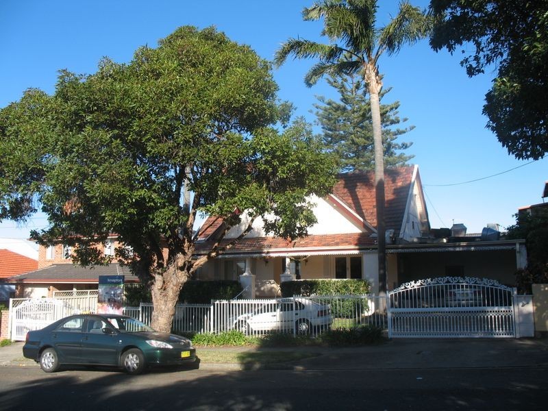 6 Yerrick Road, Lakemba NSW 2195